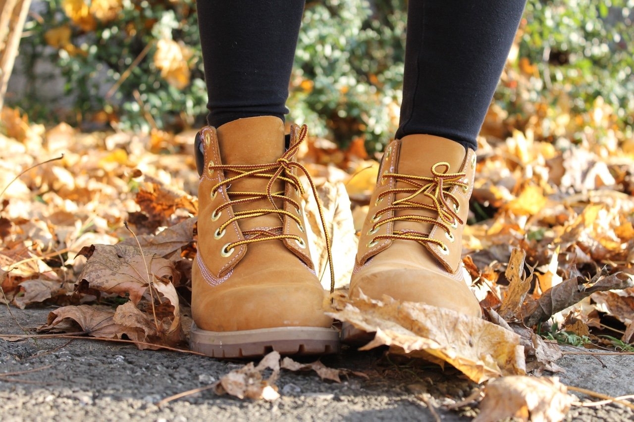 Обувь для путешествий осенью - 55 фото