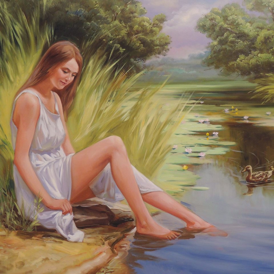 Женщина на берегу реки - красивые фото