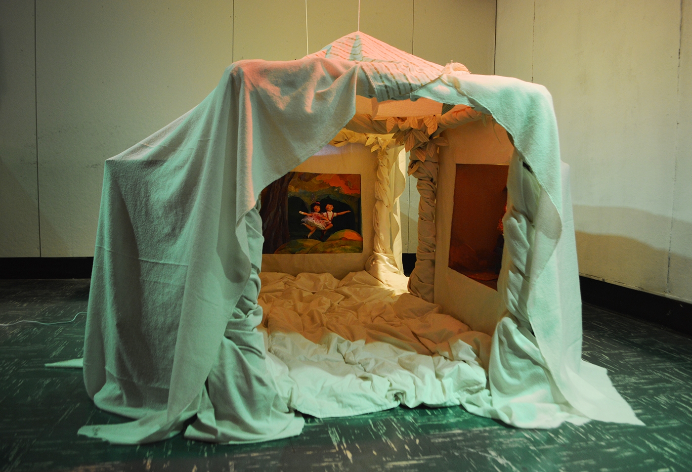 Детский шалаш в комнату (35 фото)