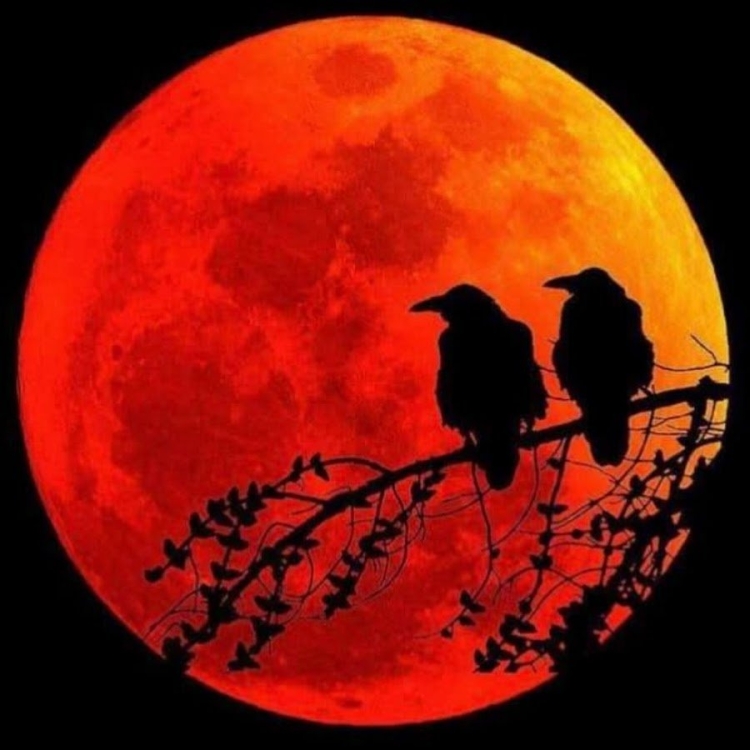 Красная луна рисунок