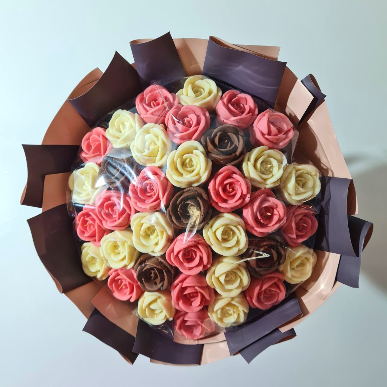 Букет цветов из бельгийского шоколада - 29 фото