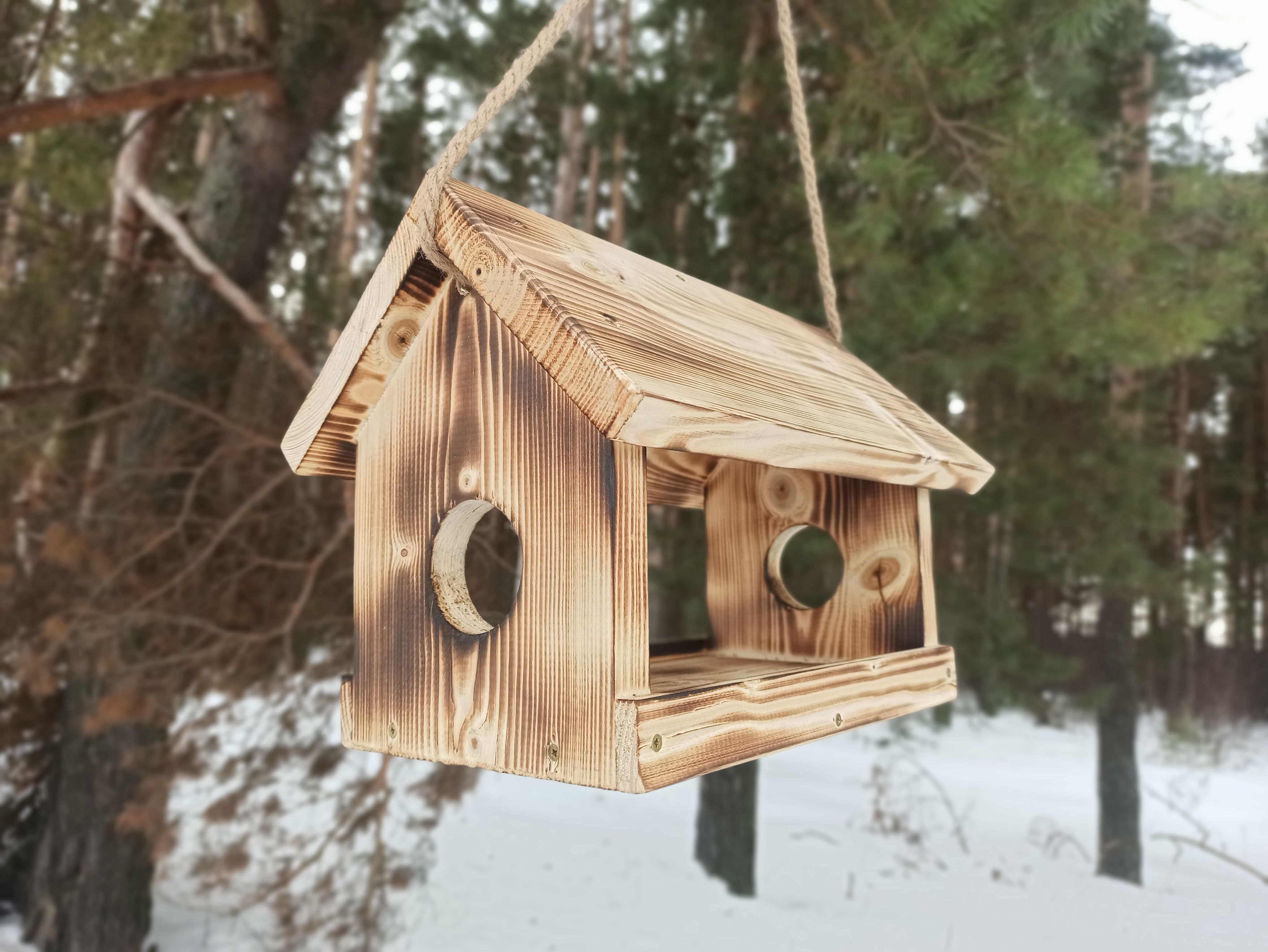 Кормушки из дерева: для птиц своими руками, пошаговые инструкции + фото
