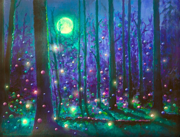 Светящиеся шары в лесу