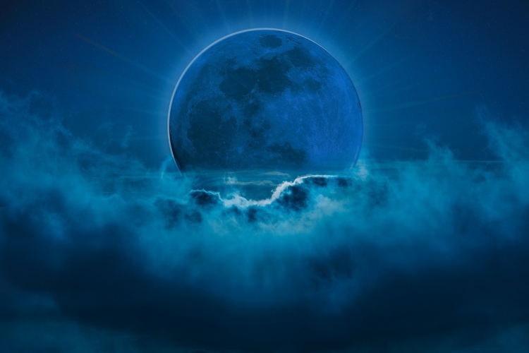 Синяя луна в природе