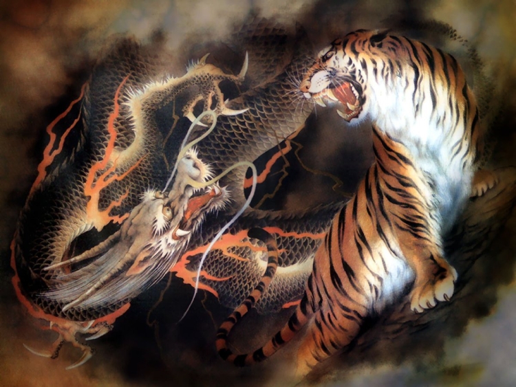 Тигр и змея в природе