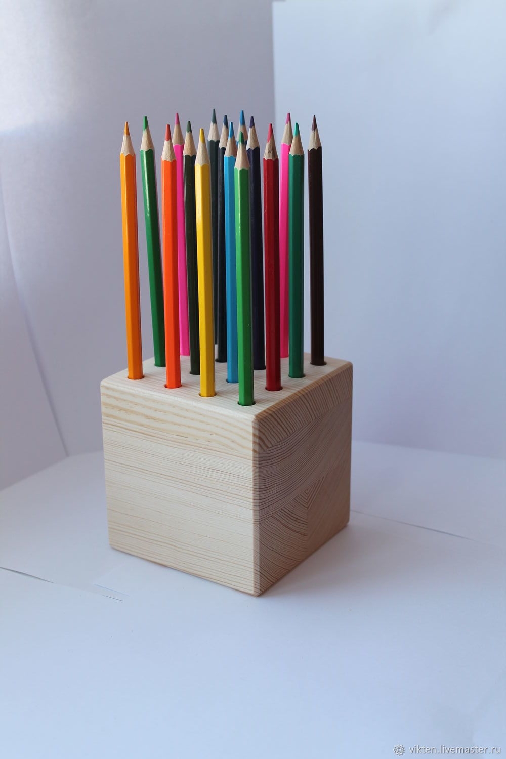 Органайзер для карандашей из картона