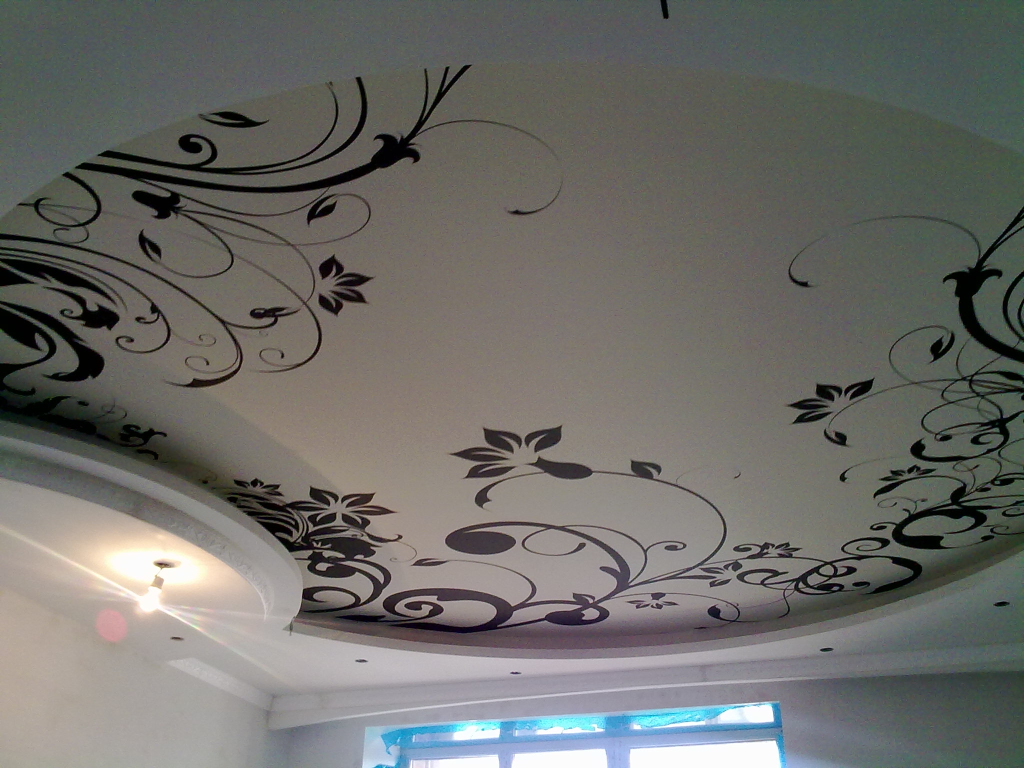 Рисунки на потолке - делаем своими руками!