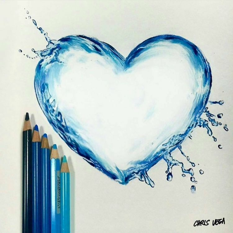 Рисунок сердца цветными карандашами