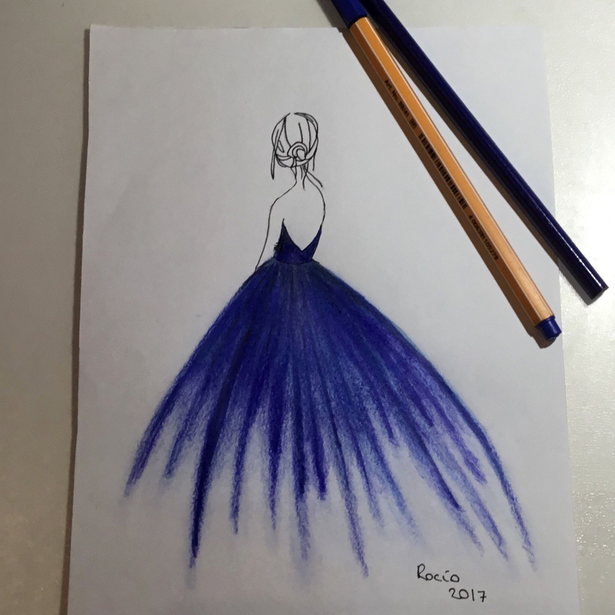 Маленькие рисунки синей ручкой - 54 фото