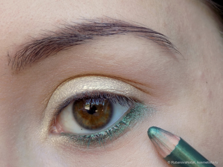 Зеленый карандаш для карих глаз