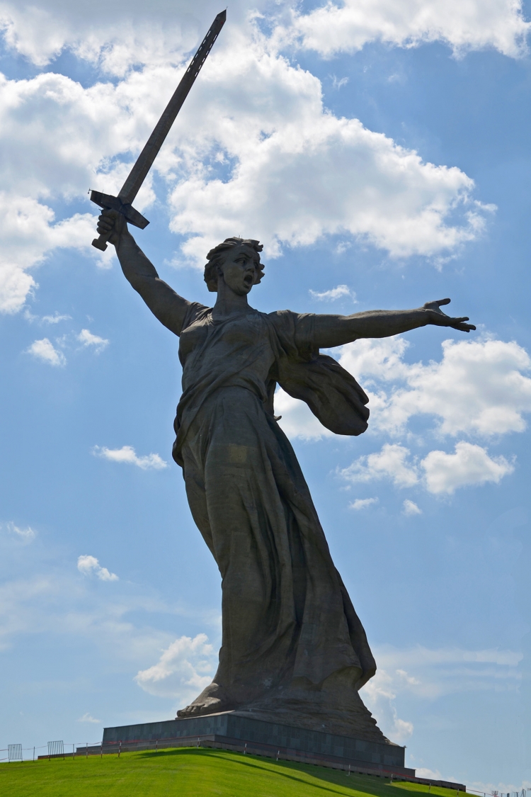 Волгоград Родина мать Мамаев