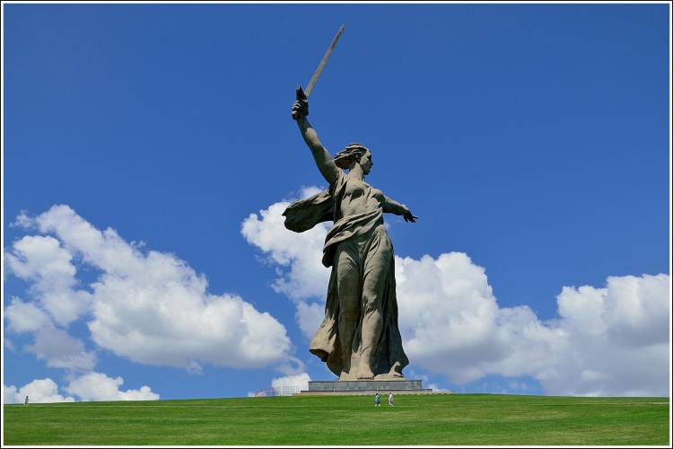 Мемориал Родина мать зовет
