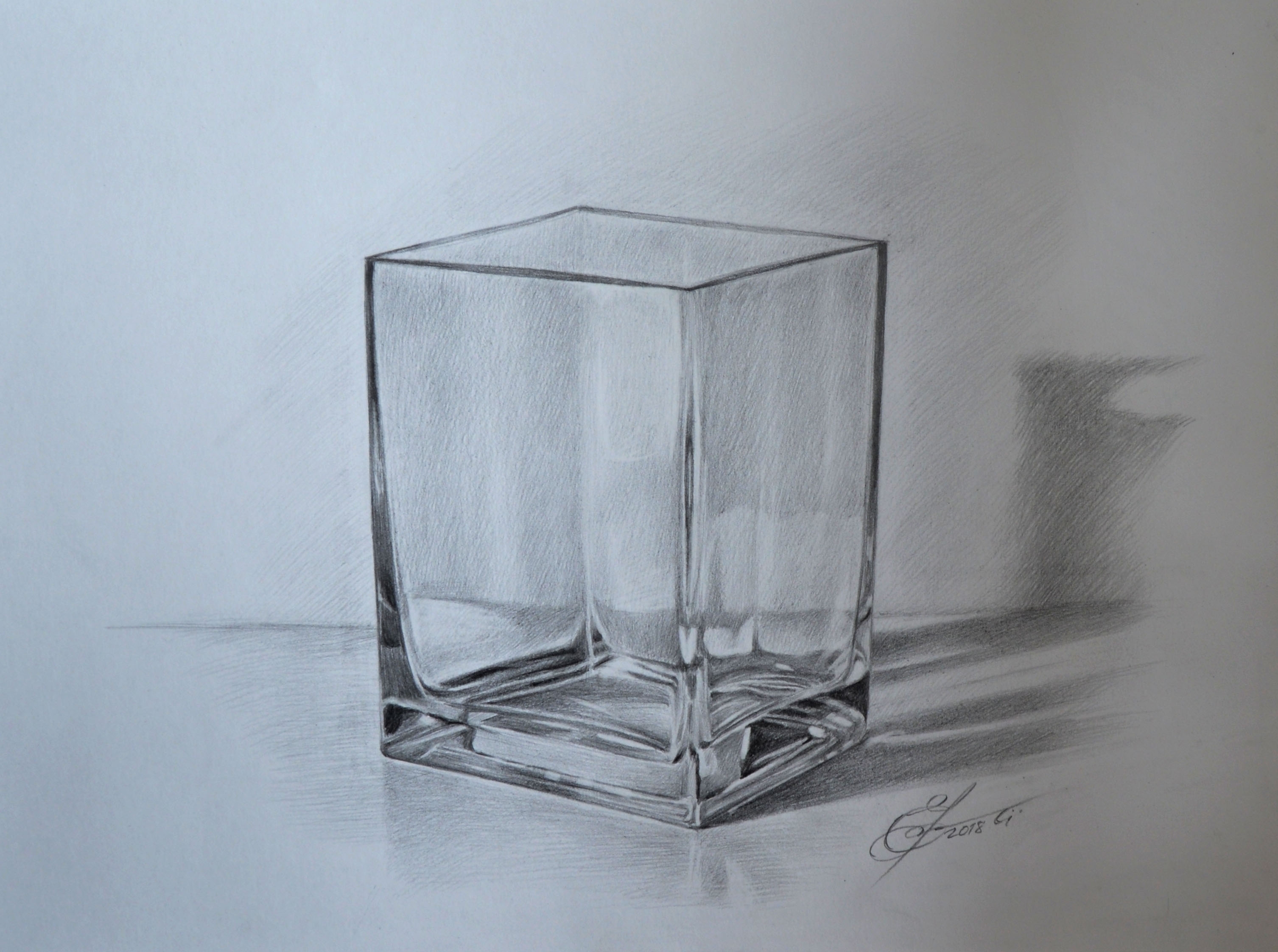 Стакан воды карандашом. Рисование стеклянных предметов. Стеклянный стакан карандашом. Наброски предметов. Стеклянный натюрморт карандашом.