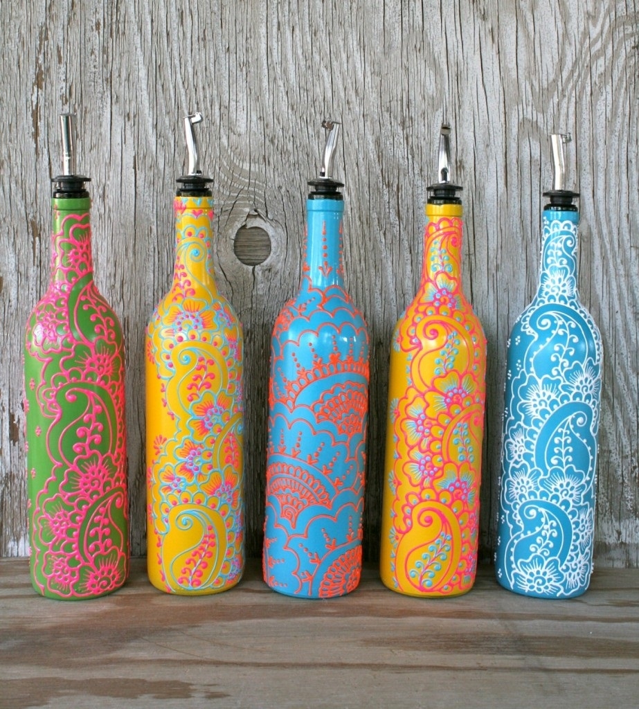 роспись бутылки акриловыми красками
