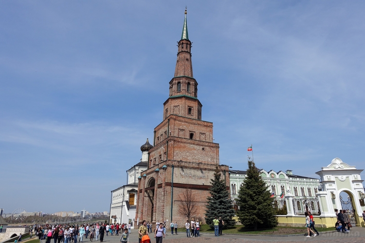 Легенда падающей башни в Казани