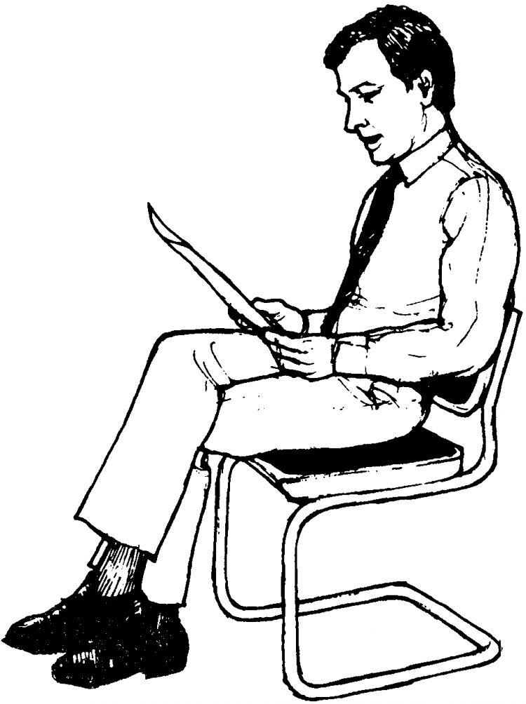 Поза нога на ногу. Человек сидит на стуле. Сидячие позы. Скрещенные ноги.