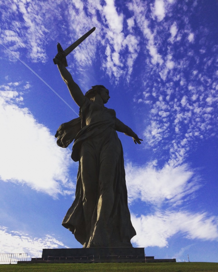 Памятник Родина мать зовет Волгоград