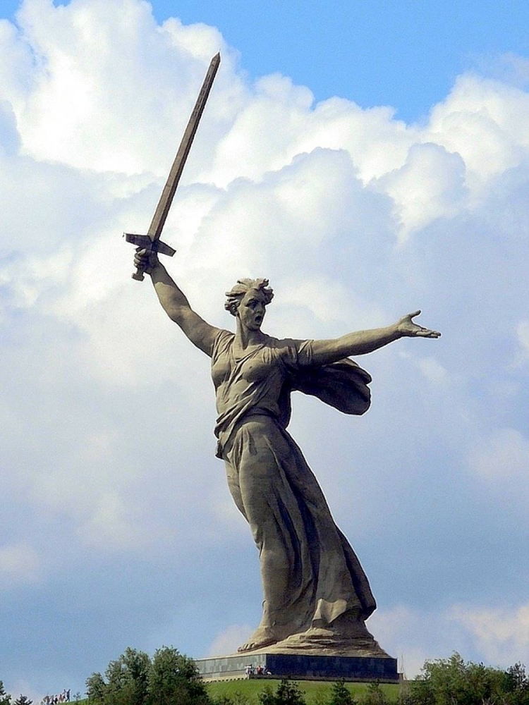 Родина мать