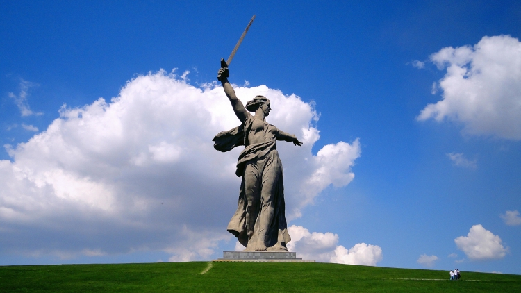 Памятник Родина-мать на Мамаевом Кургане