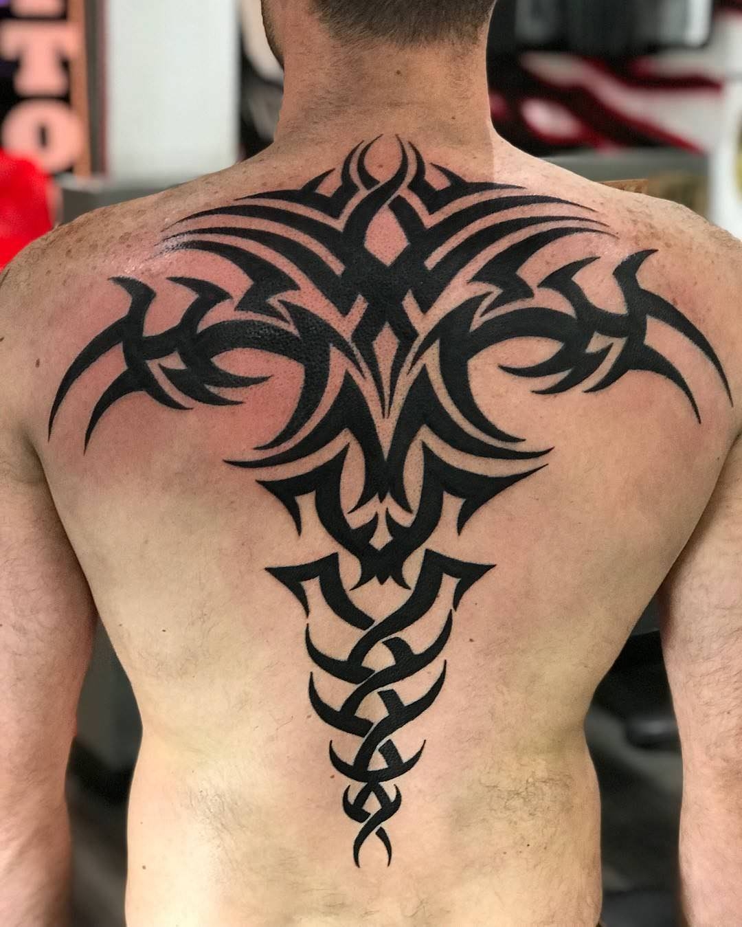 Татуировки на спине для мужчин