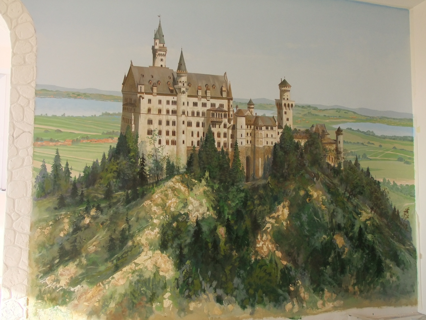 Произведения старый замок. Картины Гитлера Нойшванштайн. Старый замок Мусоргский. Картина старый замок Мусоргского. Картины с выставки старый замок.