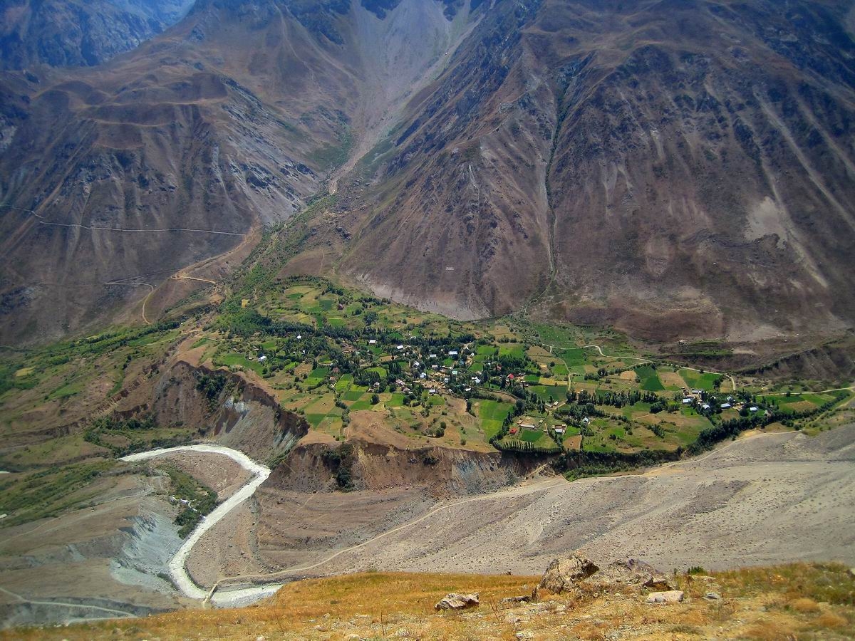Самый лучший speed up кишлак. Таджикистан Памир Ванч. Ванч река Памира. Река Ванч Таджикистан. Горный Бадахшан Памир.