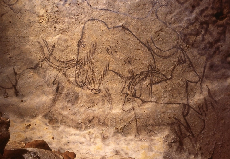 Рисунки древних людей в пещерах