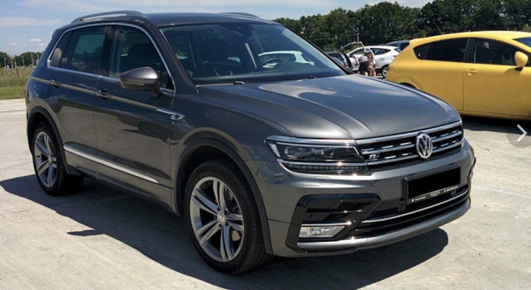 VW Tiguan 2021 серый