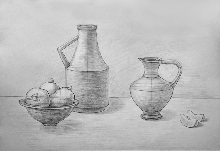Натюрморт ваза и яблоко карандашом